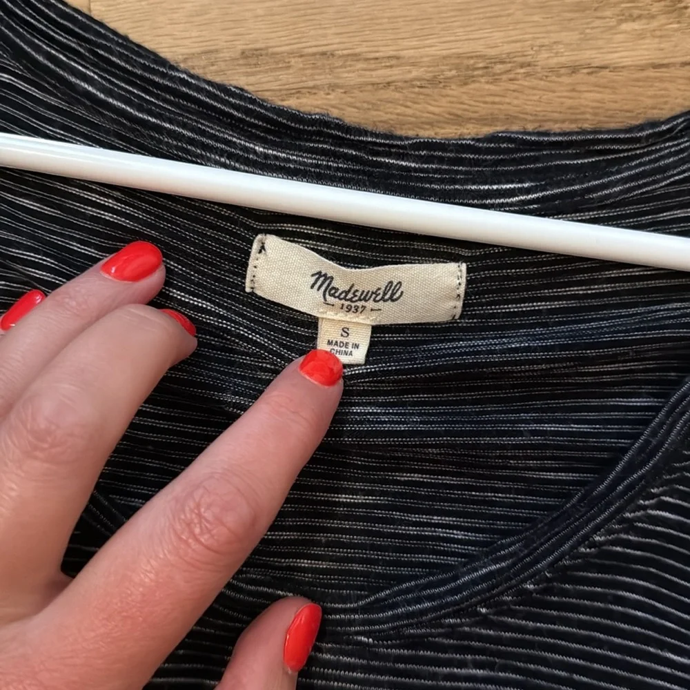 Madewell striped tank size small - Picture 3 of 3